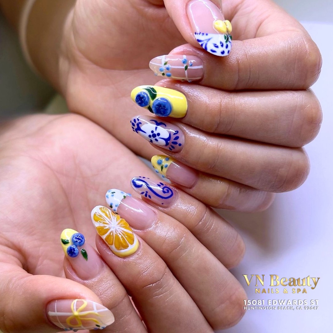 Trending July Nail Ideas
